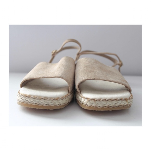 Camel Platforms - Picture 3 of 8